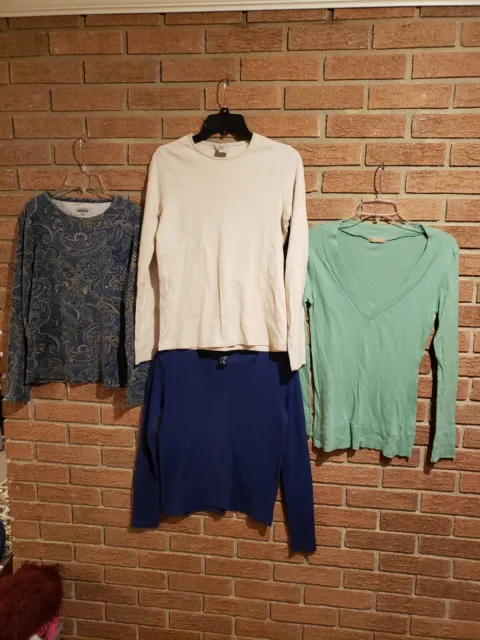 Lot of 4 Womens Long Sleeve Pull Over Shirts Tops Small Gap Old Navy Gadzooks