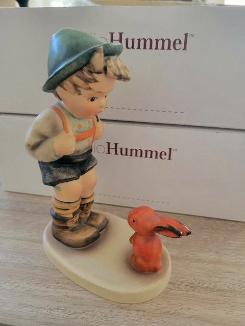 Goebel Hummel figurine Sensitive Hunter 5.5 inches perfect condition!