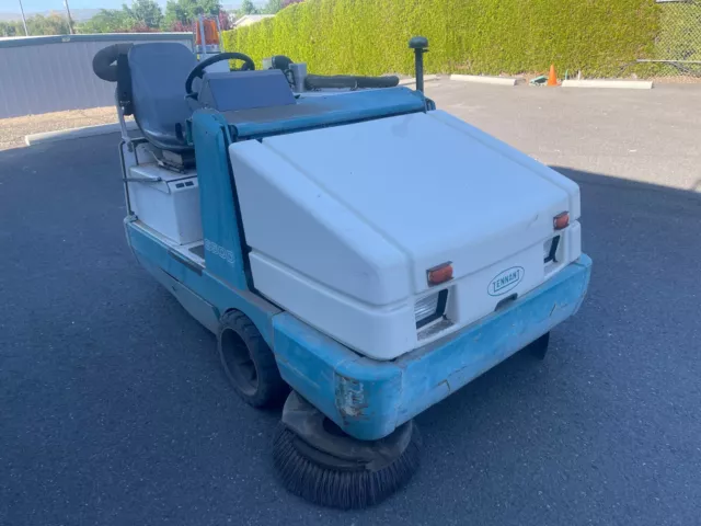 Tenant 6500 Gas Sweeper Rider