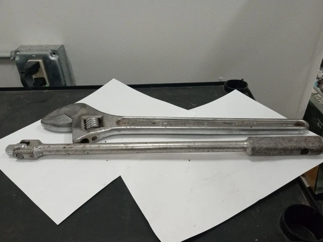 S-K Wayne 16 inch Adjustable Wrench S-K 1/2 inch Breaker Bar 41653 used