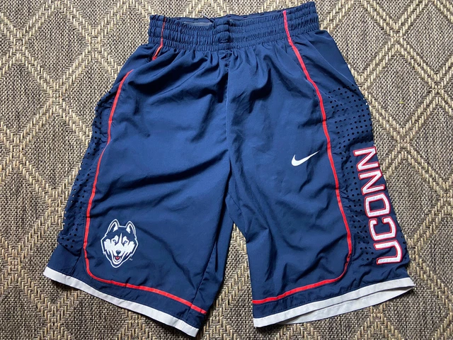 100% authentic Nike UConn Huskies shorts sz M 100% authentic Nike UConn Huskies shorts sz M