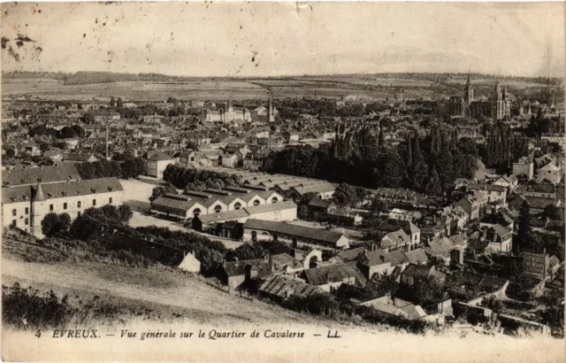 CPA MILITAIRE Evreux-Vue générale sur le Quartier de Cavalerie (316184)