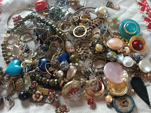 Lot De Bijoux Anciens Et Vintage - Occasion, Mélange De Pièces