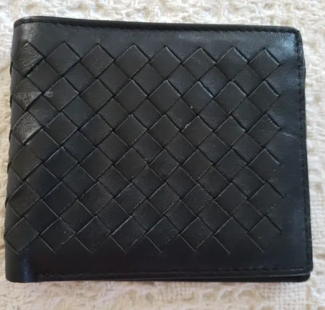 BOTTEGA VENETA Black Intrecciato Woven Leather Mens Bifold Wallet Italy