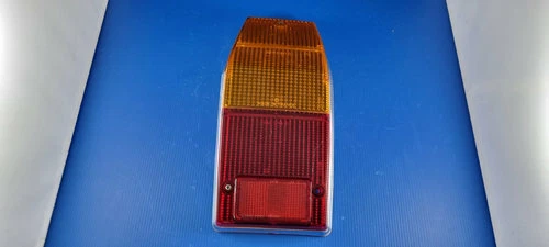 Feu Arrière Gauche Conducteur Pour Peugeot 504 Break, Modèle Seima 641AG, Occasion