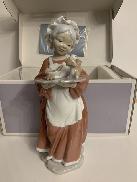 LLADRO 6893 MRS Santa Claus Retired (Santa display picture 1