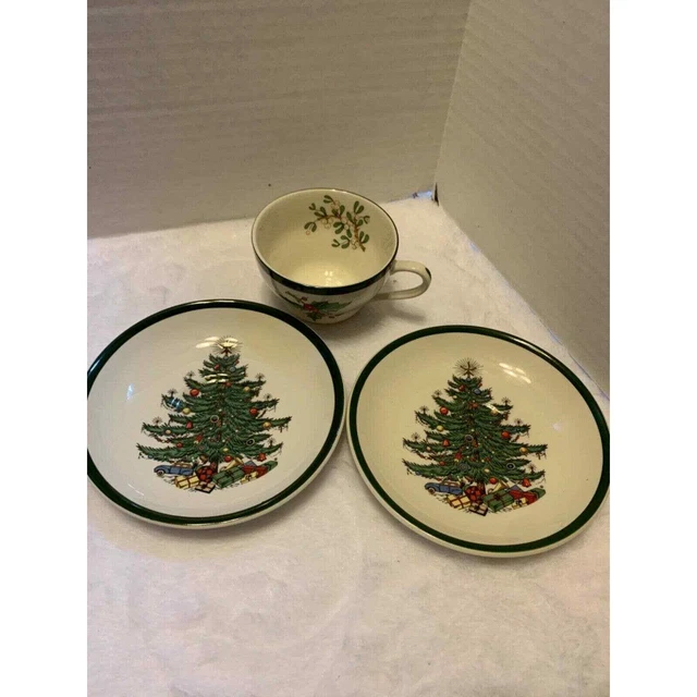 Taza de té original del árbol de Navidad Cuthbertson y dos platillos hechos en Inglaterra