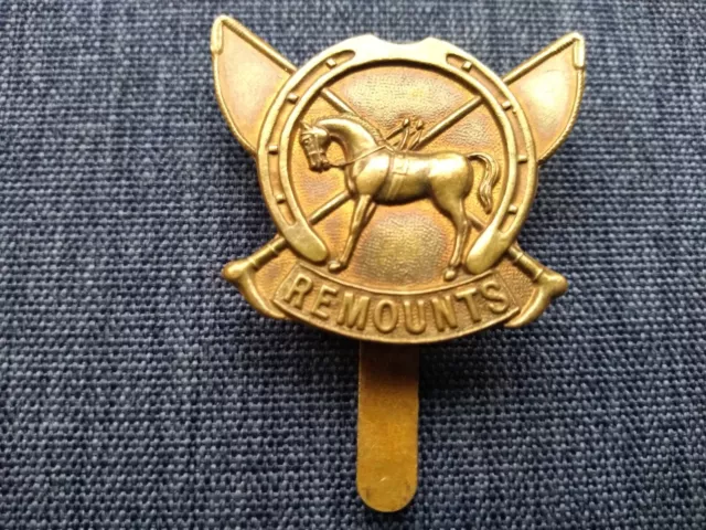 #079 – Army Remount Service ‘Remounts’ Cap Badge