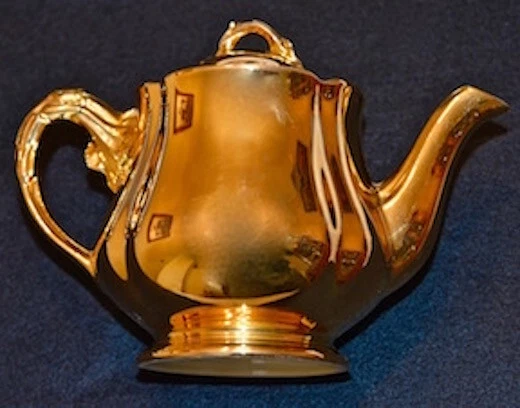 "Golden Age" Tea Pot, creamer and sugar. Royal Winton, Grimwades