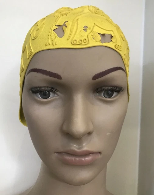 CAPPELLO DA BAGNO NUOTO BAMBINO VINTAGE GIALLO CON ELEFANTI, alcuni danni CAPPELLO DA BAGNO NUOTO BAMBINO VINTAGE GIALLO CON ELEFANTI, alcuni danni