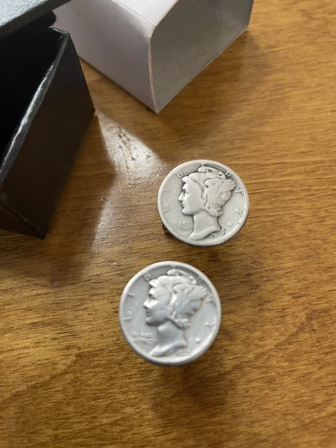 Mercury Dime 90% Silver Coin Jewelry Cuff Links-Gift Box Included. Mercury Dime 90% Silver Coin Jewelry Cuff Links-Gift Box Included.
