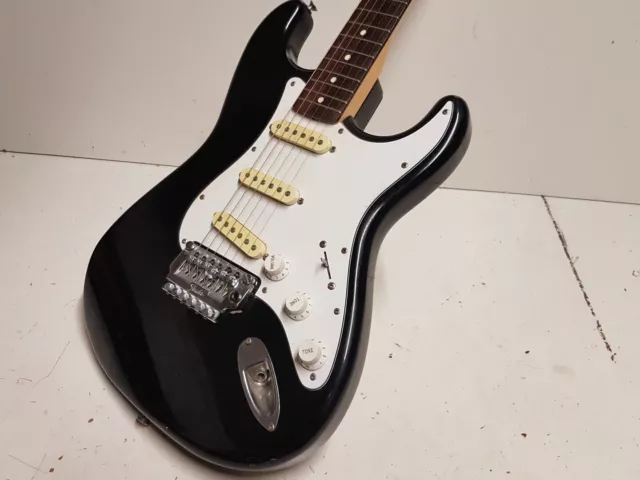 1987 SQUIER by FENDER STRATOCASTER - made in JAPAN