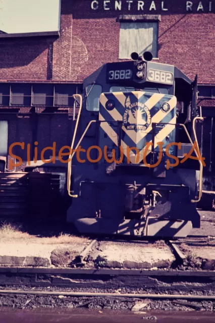 Vtg 1970's Train Slide 3682 CNJ Central New Jersey Engine E. Port Shop X2Q040