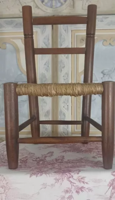 Mini Chaise ancienne en paille et bois pour enfant Poupée