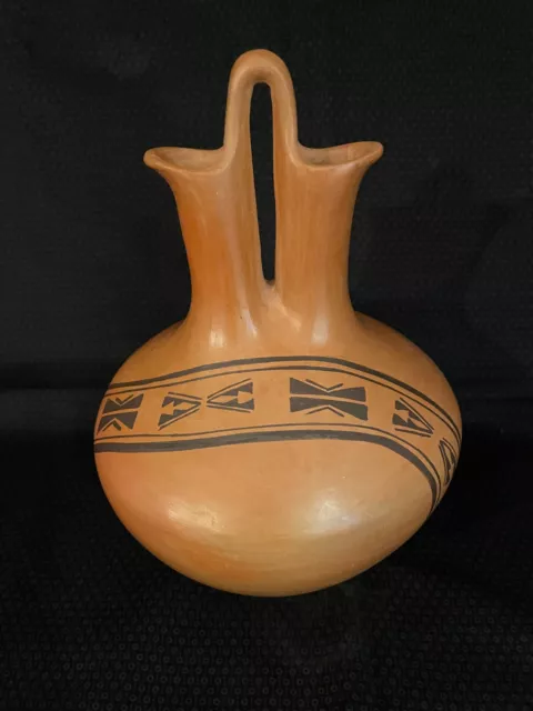 Nyla Nampeyo Wedding Vase
