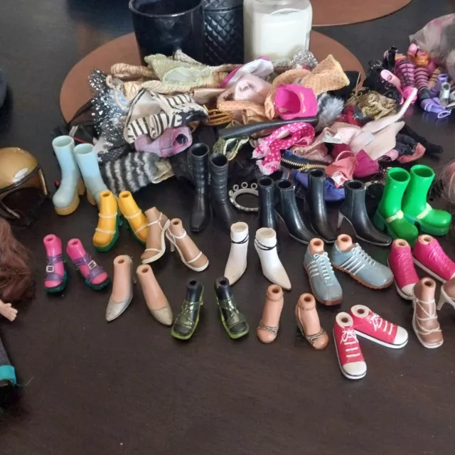 Bratz Doll And Bratz Teen Doll And Bulk Accessories