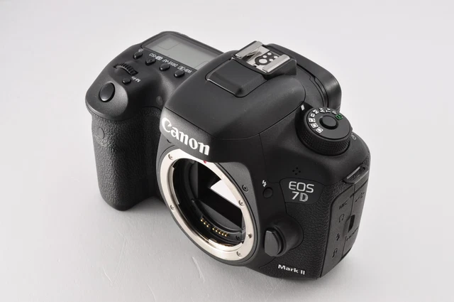 [NEAR MINT in Box Count 20512] Canon EOS 7D Mark II 20.2MP SLR Camera Body 1162 3