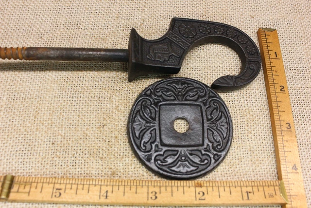 Old King TUT Pharoah hanging Plant Hook Lamp plaster washer Bird Cage vintage BL 7