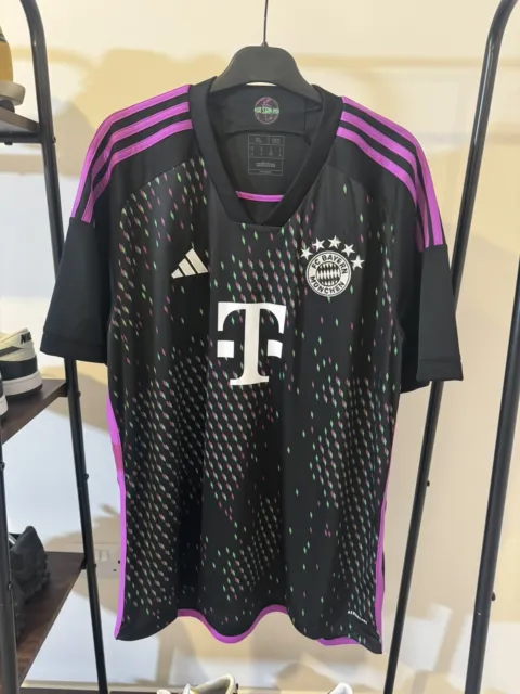 FC Bayern adidas Away Shirt 2023-24 Adults XL BNWT Genuine