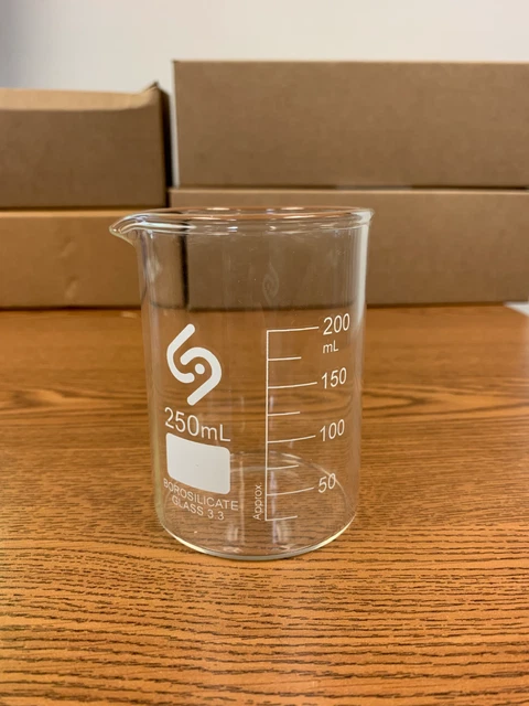 Glass Beaker 250mL Borosilicate Glass - NEW