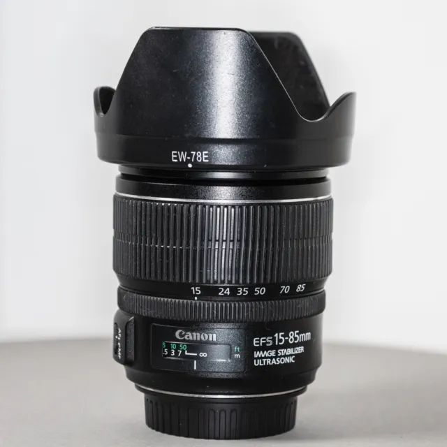 Canon EF-S 15-85mm 3,5-5,6 IS USM TOP Zustand