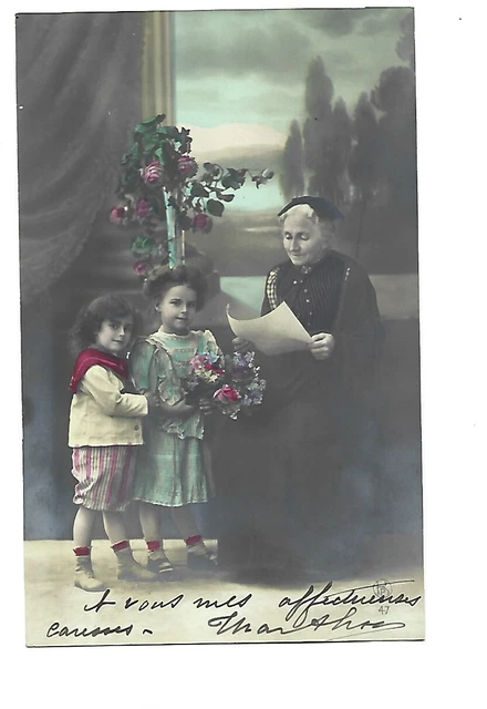 JEUNE FILLE AVEC Des Fleurs - Carte Postale Ancienne (Circa 1900) Belle Epoque EUR 9,90 - FR