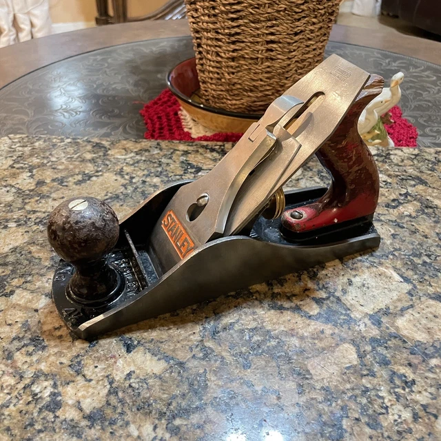 Stanley Bailey No 4 1/2 Wood Plane Smooth Bottom Made In USA.