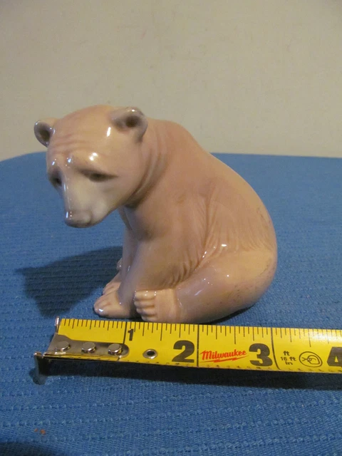 Lladro #1206 Bear Seated Designed 1972 Retired 1990 Juan Huerta 3-1/2" Tall Lladro #1206 Bear Seated Designed 1972 Retired 1990 Juan Huerta 3-1/2" Tall