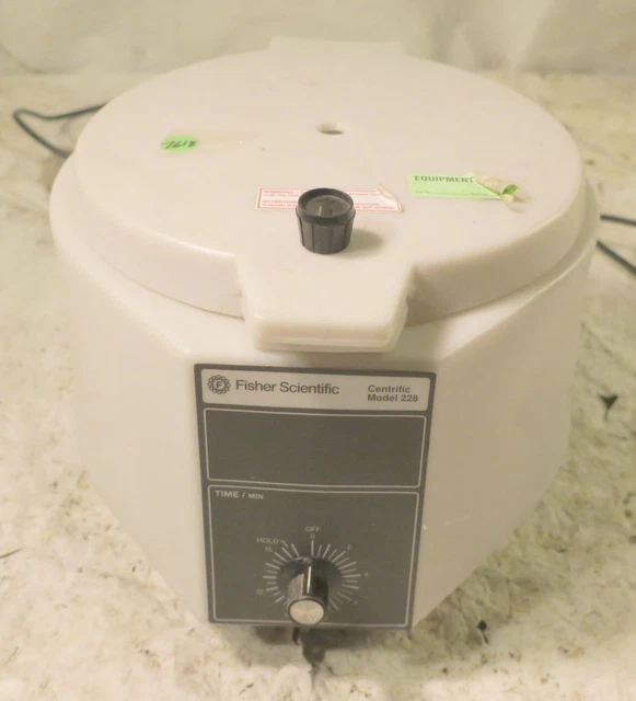 Fisher Scientific Centrific 228 Centrifuge 4-978-228 w/ Max RPM 3400 Rotor