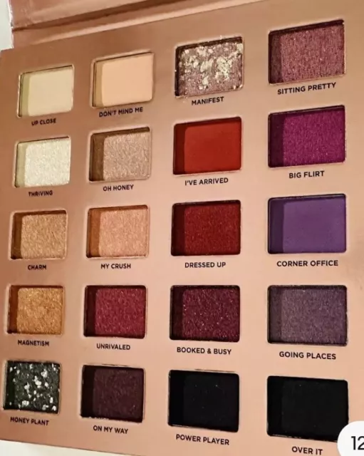 Full Iconic London Desk DESK TO DANCE Eyeshadow Palette 20x 1.2g Shades