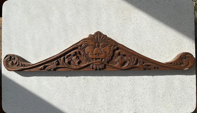 ANTIQUE SALVAGED HAND CARVED SOLID WOOD LION Vines Nature PEDIMENT 28” Long