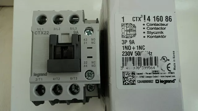 CTX3 3P 40A 2NO2NC  230V AC Contactor: 3-pole NO x3 Auxiliary contacts: NC x2,NO