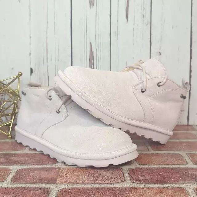 Women's BearPaw Chukka Pale Pink Skye Boot Size 8