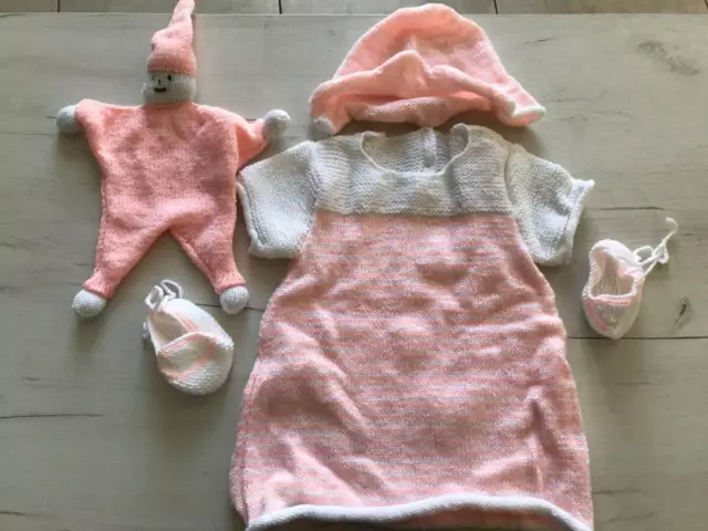 Robe, chapeau, chaussons et doudou bonhomme assortis en laine 6 mois