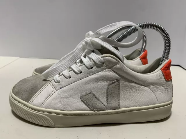 VEJA Women's Leather Sneakers Size US 4 White EUR 35