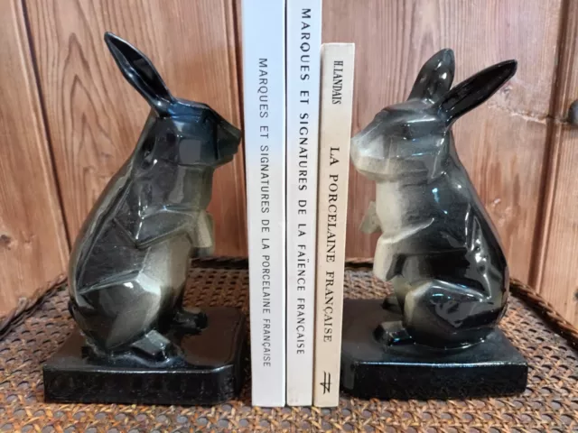 Deux lapins anciens en faience Art Déco, Serres Livres ? (biscuit, cubisme)