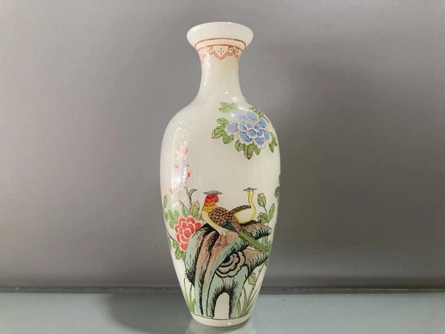 Chinese Old Beijing Glaze Hand Drawn Exquisite Flower Bird Pattern Vase ag3102