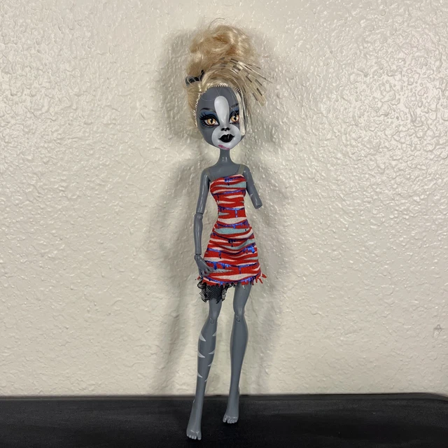 Monster High Dolls 2011 Were Cat Twin Meowlody Zombie! Incomplete! Heavy Wear!