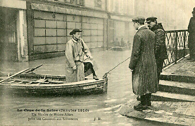 Crue Seine Janvier 1910 Un Vicaire de MAISONS ALFORT prête concours sauvetage