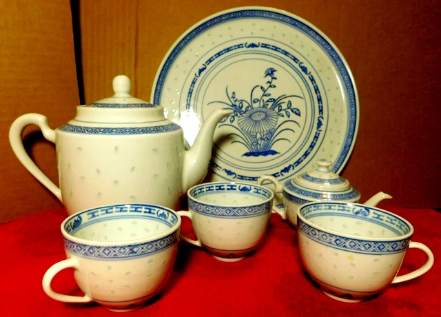 Vintage Chinese Blue White Porcelain Rice Eye Grain Jingdezhen Tea Set
