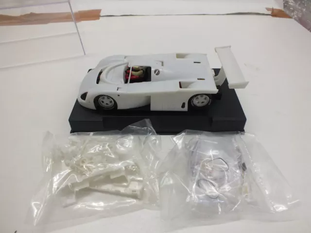 slot it Toyota 88C Whitekit  1 : 32