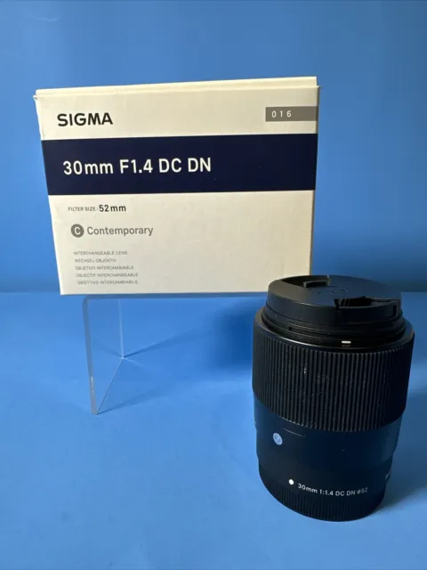 Sigma 30mm f/1.4 DC DN Contemporary Lens for Canon EF-M