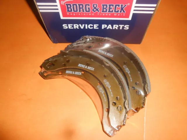 FORD ESCORT Mk1 1100, 1300 (1968-75) NEW REAR BRAKE SHOES -GENUINE BORG & BECK