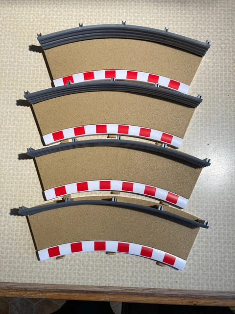4 x Scalextric Classic Curved Sand Borders L8995 + Barriers, red &white edging