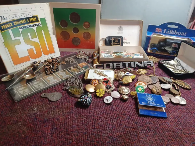 Interesting Job Lot Of Vintage Curios And Collectibles Ref 2