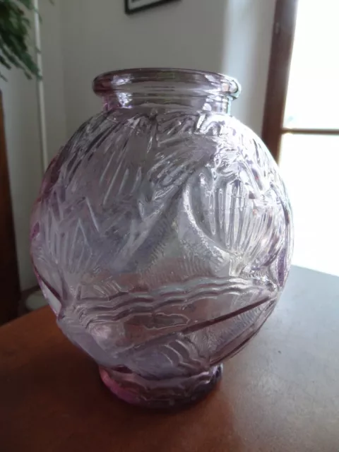 ancien vase boule en verre pressé moulé art déco