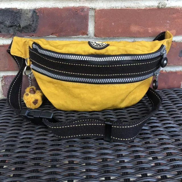 Kipling arvin sales nylon belt bag