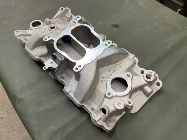 Intake Manifold Edelbrock Performer 2101 Sbc Chevy Small Block Never Installed