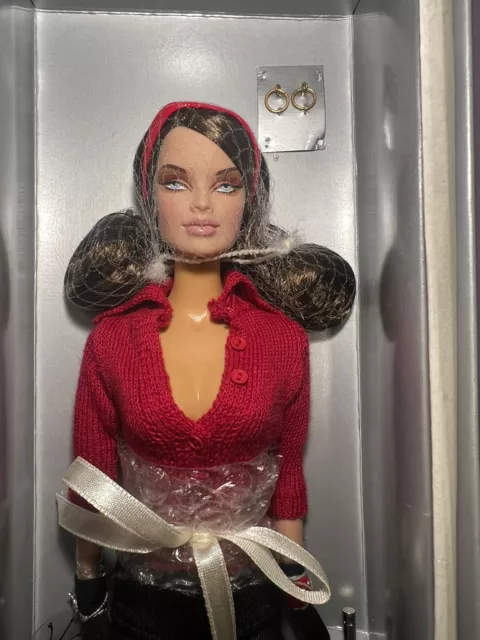 Integrity Toys Fashion Royalty Girl Of The Moment Veronique NRFB Jason Wu