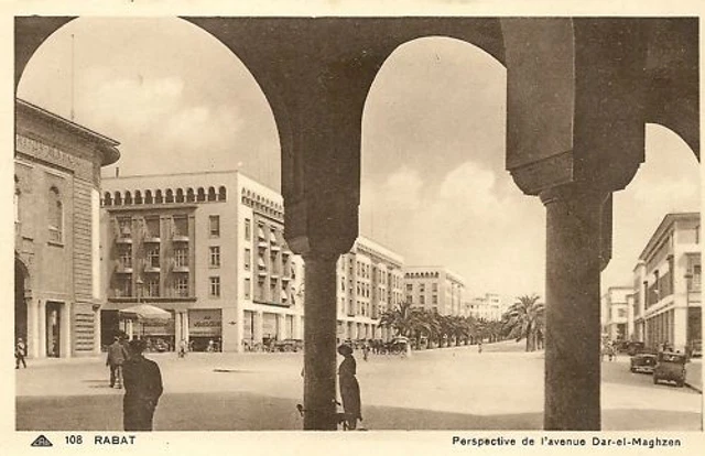 Cpa Maroc Rabat Perspective De L'avenue Dar El Maghzen